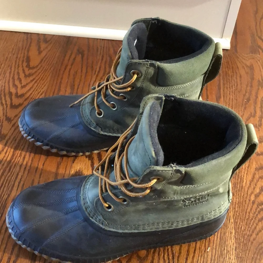 Men’s Sorel waterproof winter boots - Picture 3 of 8